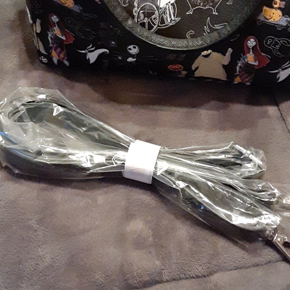 Loungefly Purse - Picture 4 of 5